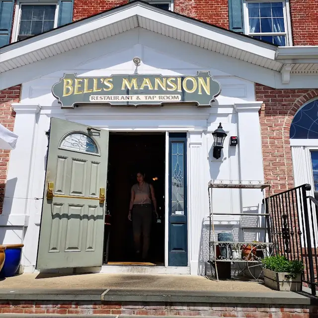 Photo of Bell's Mansion